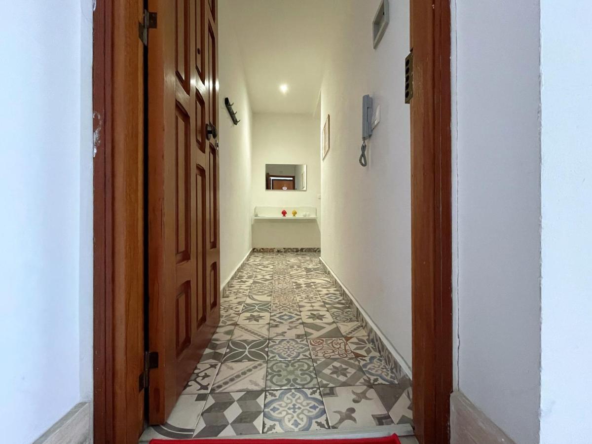 2 Apartments - Akragas Home 1 & 2 On Via Atenea City Center With View อากริเจนโต ภายนอก รูปภาพ