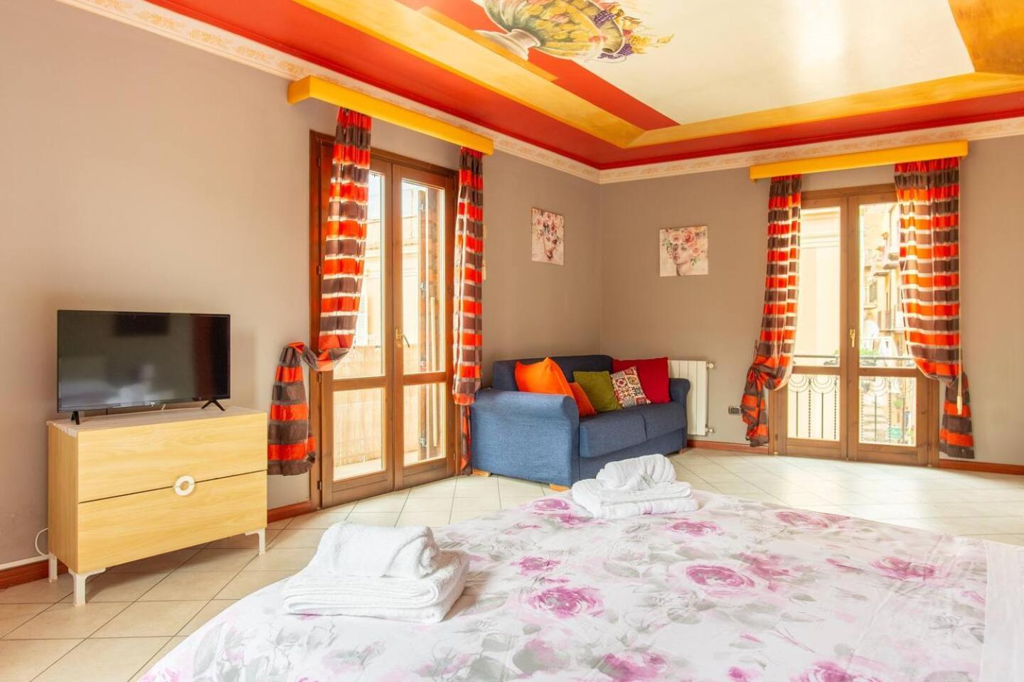 2 Apartments - Akragas Home 1 & 2 On Via Atenea City Center With View อากริเจนโต ภายนอก รูปภาพ