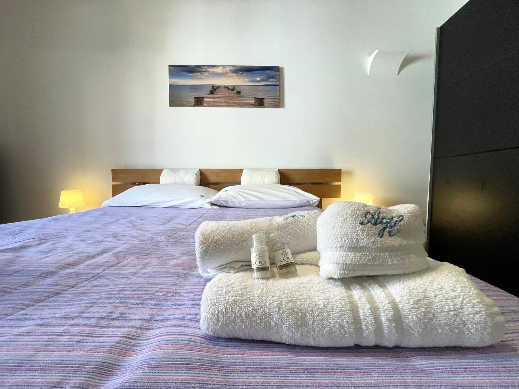 2 Apartments - Akragas Home 1 & 2 On Via Atenea City Center With View อากริเจนโต ภายนอก รูปภาพ
