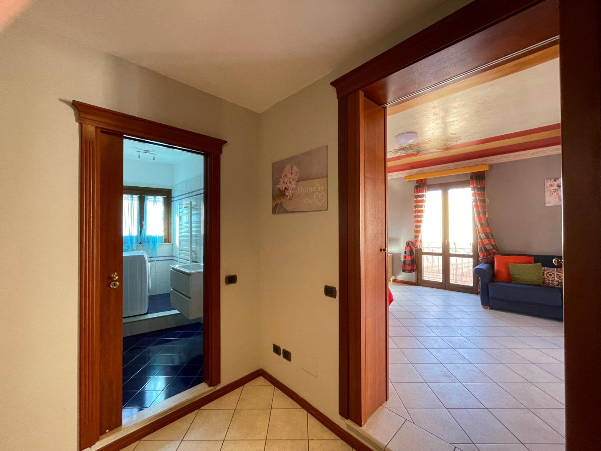 2 Apartments - Akragas Home 1 & 2 On Via Atenea City Center With View อากริเจนโต ภายนอก รูปภาพ